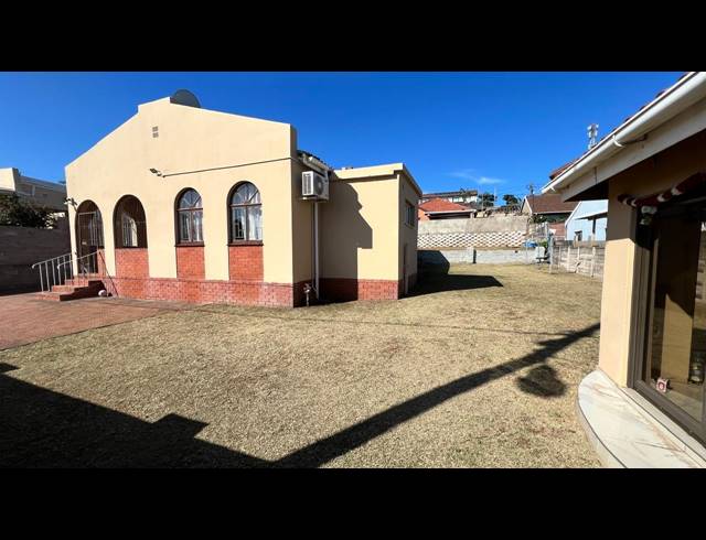 3 BEDROOM HOUSE FOR SALE IN BLUFF